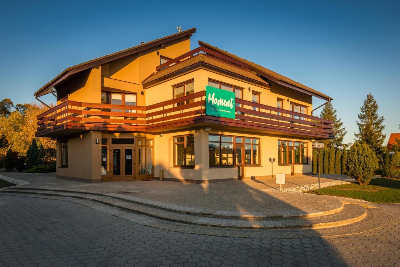 Moment - Bistro & Ubytovanie Hotel Batizovce Buitenkant foto
