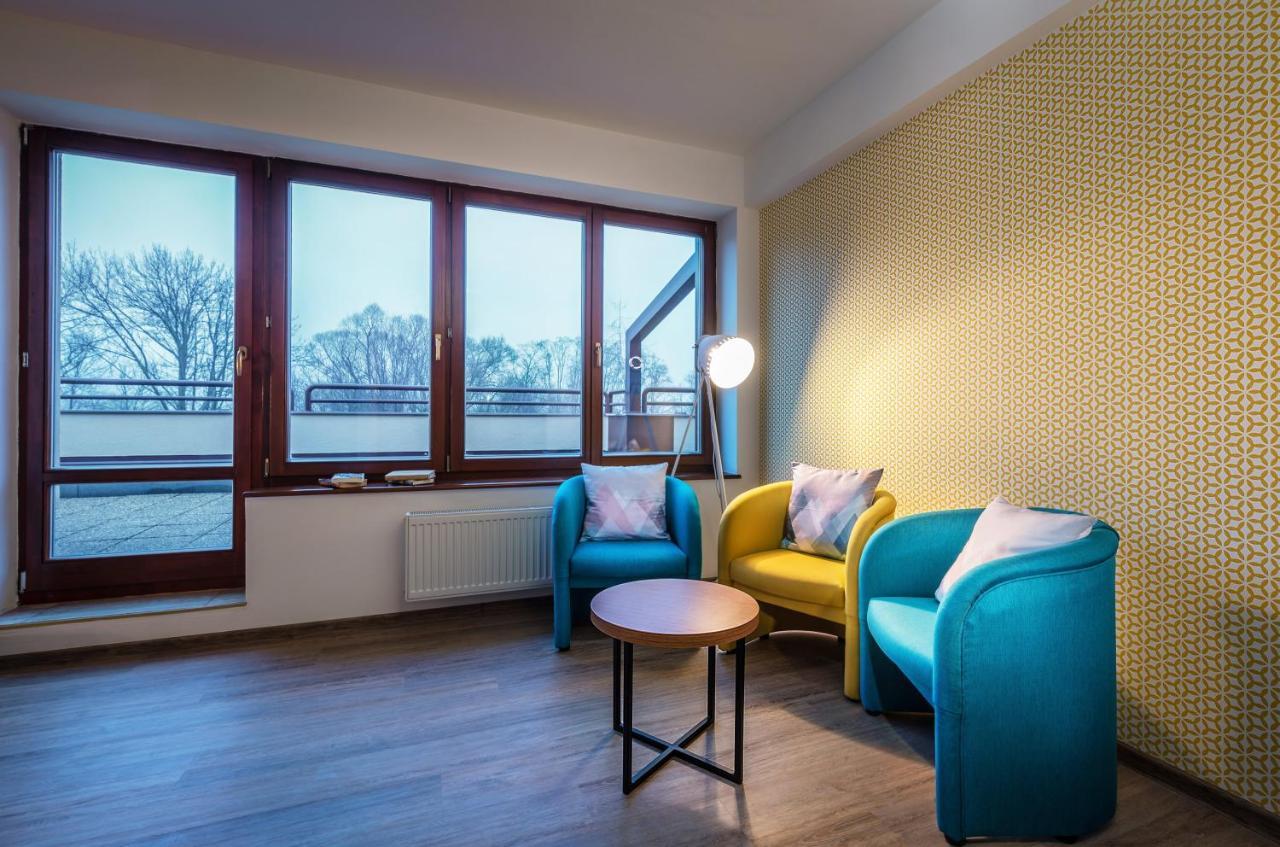 Moment - Bistro & Ubytovanie Hotel Batizovce Buitenkant foto